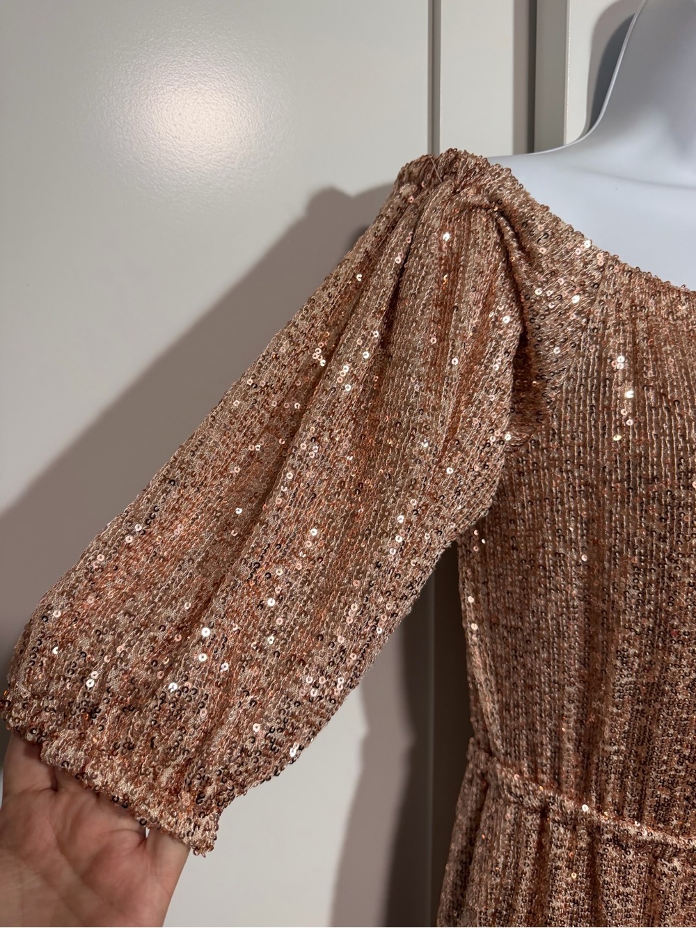 Rose Gold Fully Sequin Off-Shoulder Jumpsuit Blush Pink Size Medium Elastic Boho - Picture 3 of 9